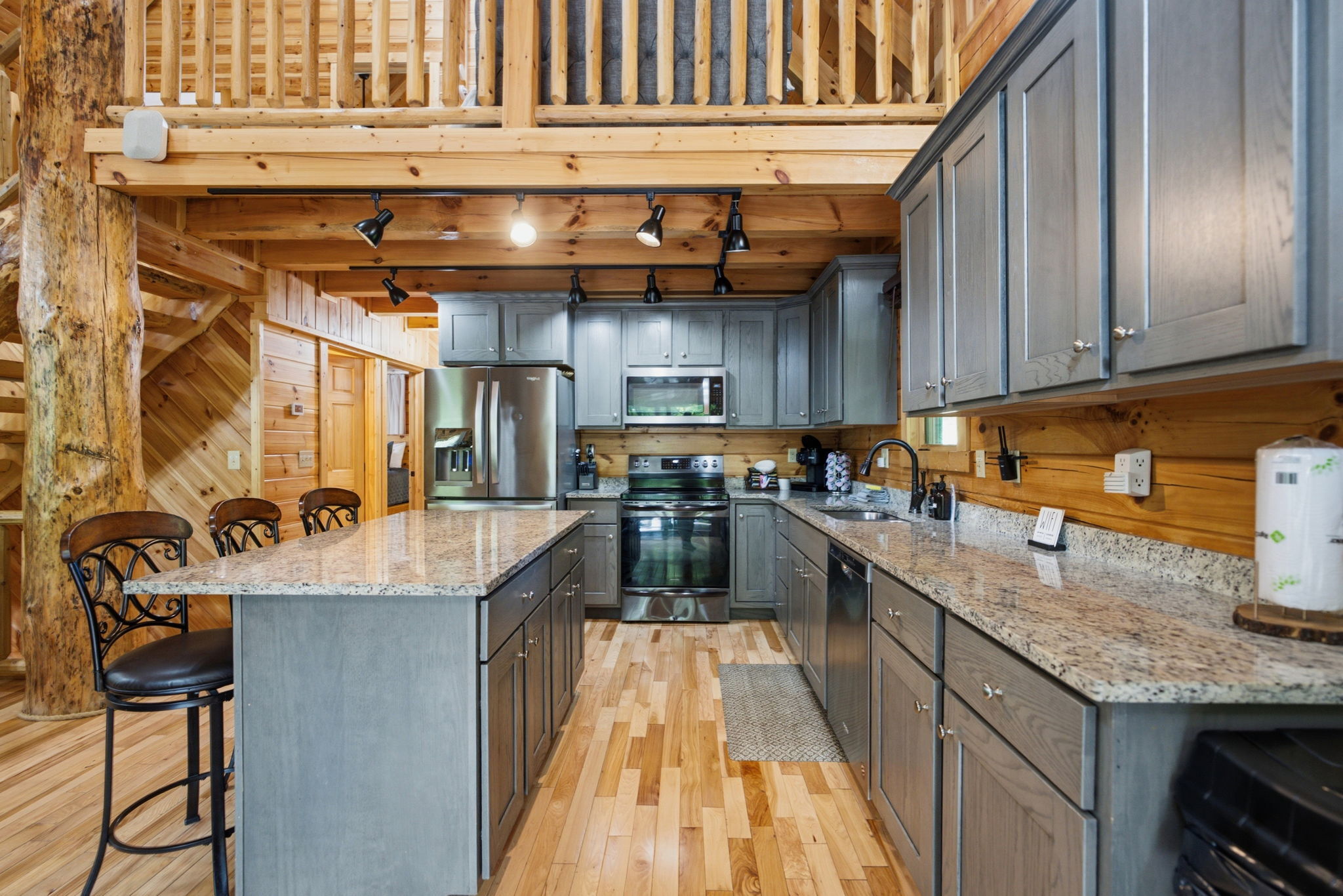 Firefly Hollow Lodge | Photo 20