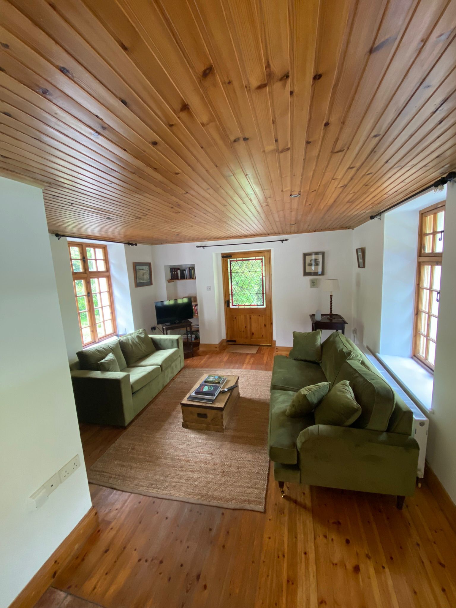 The Manor House 4