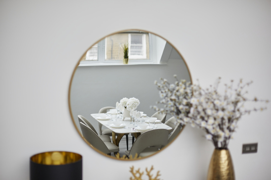 Relax in this comfortable living room, perfect for unwinding after a busy day.