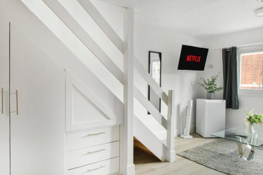 ROOM 4