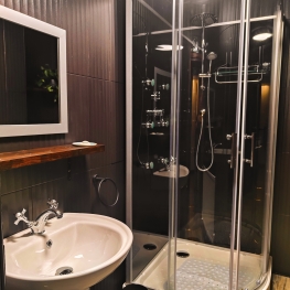 Baño - Multifunction pod shower