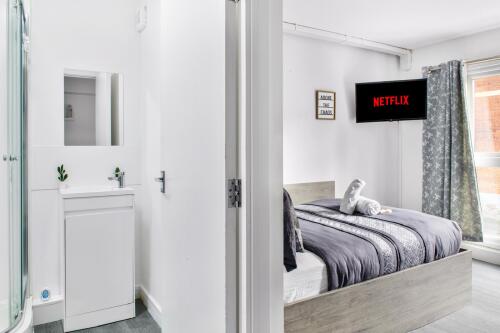 ROOM 2 BED 3