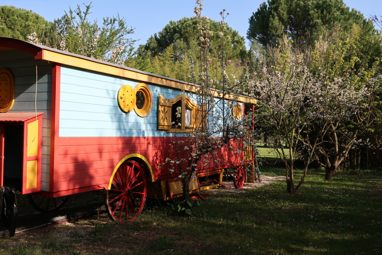 Mas La Pauline Gîtes De Charme & Roulotte, Saint-Rémy-De-Provence