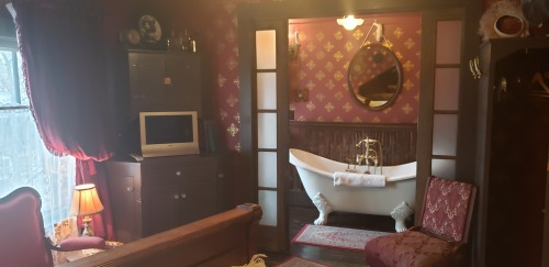 Georgia Lee Boudoir - Double room-Private Bathroom-Standard