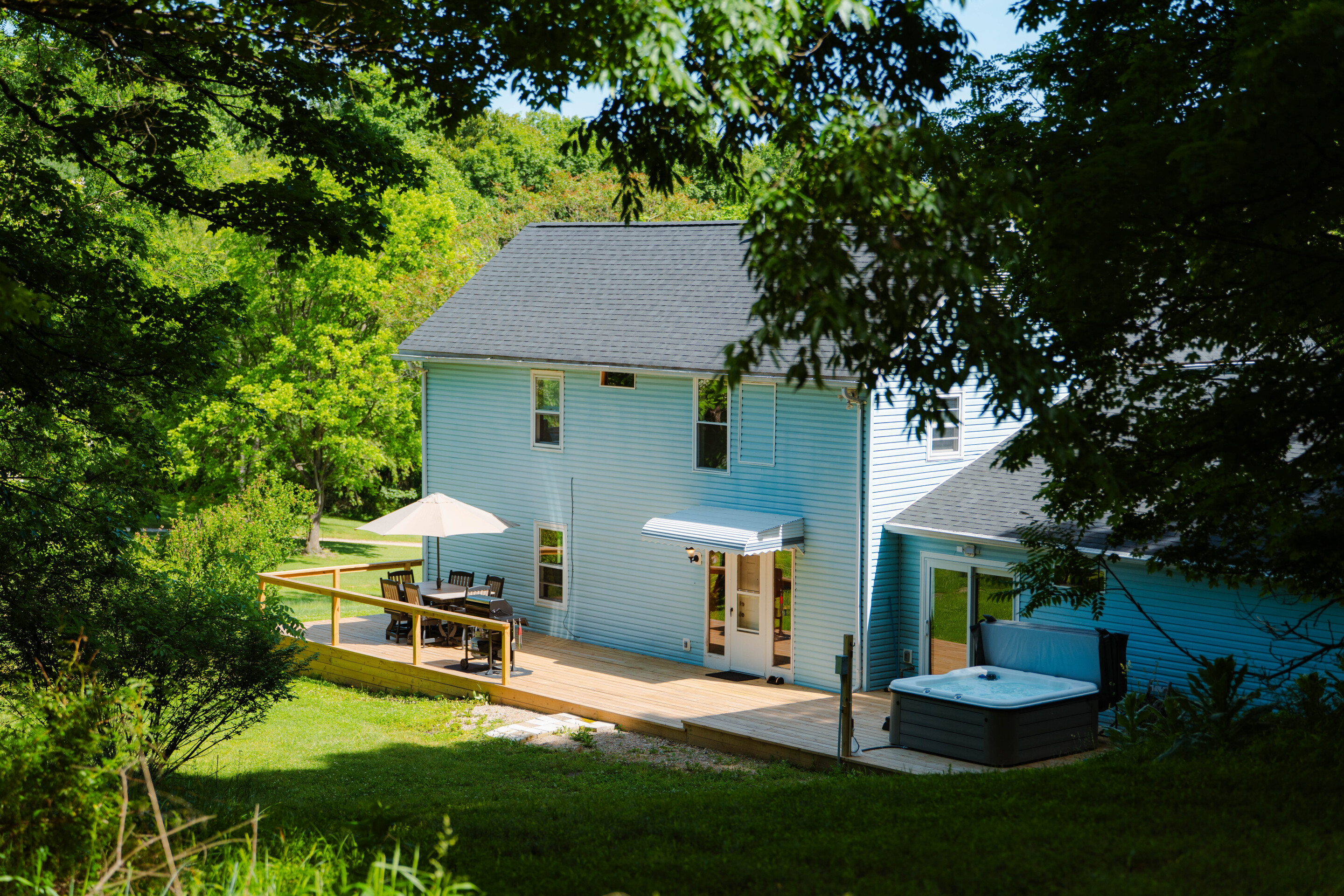 Whispering Acres | Photo 40
