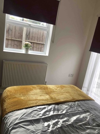 Bedroom blackout blinds