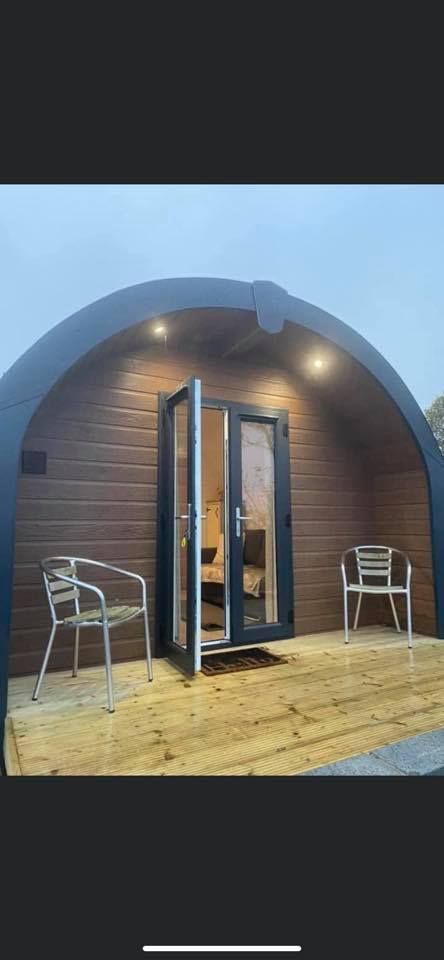 Pod-Ensuite with Shower-Countryside view - Base Rate