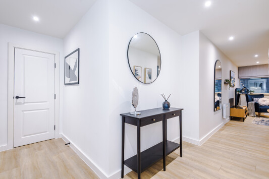 Stylish 2-Bed 2-Bath Apartment in Newly Renovated Victorian Building – Prime Leeds City Centre near Station