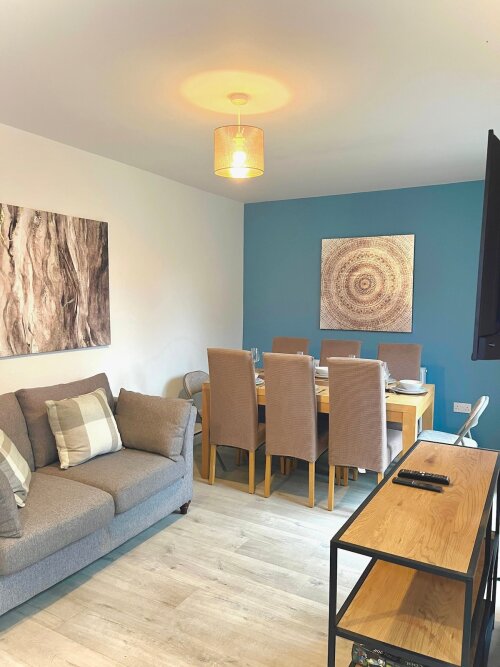 Where Meals Meet Moments