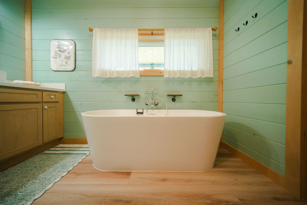 The Cottage Barn on Barton | Photo 33