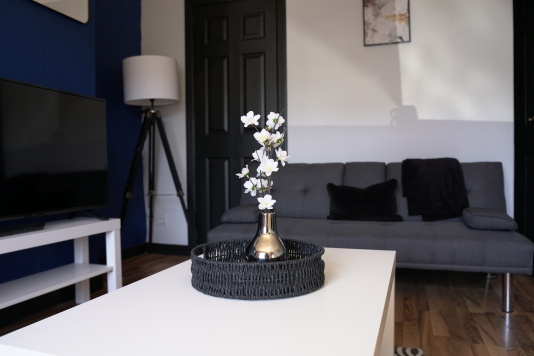 LIVINGROOM