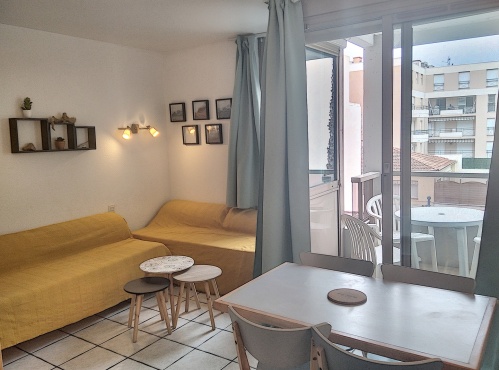 table à manger pour 4 personnes