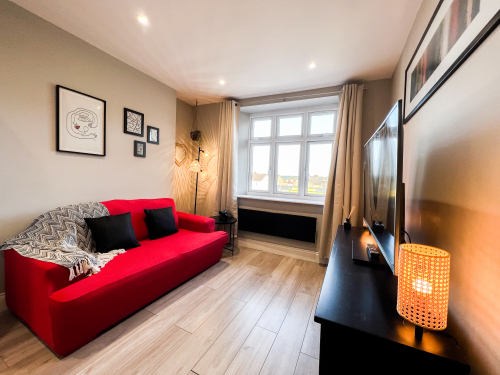 Stylish 2 Bed Apt - Watford Gen Hospital - Watford FC - Professionals & Contractors Welcome - Living Room