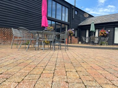 Alfresco or a laze in the sun