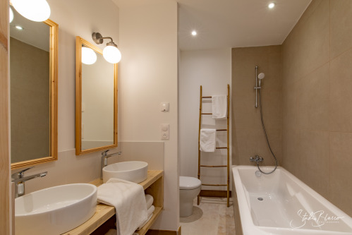 Chambre Supérieure - Salle De Bain