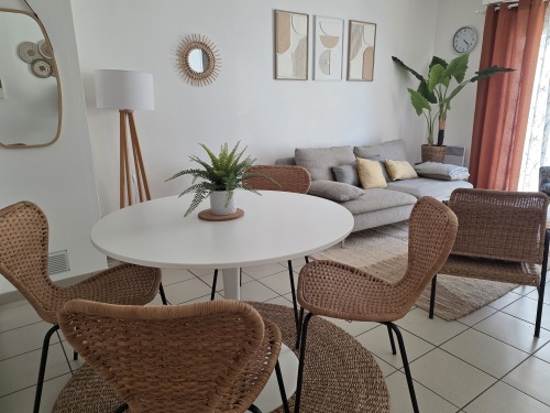 Table repas 4 personnes