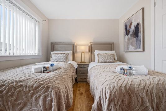 Twin Bedroom