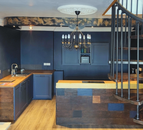 2 bedroom boutique duplex apartment