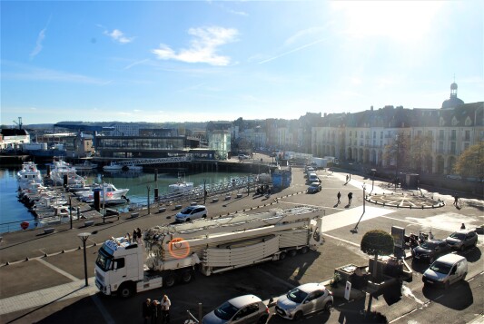 Vue sur le port de plaisance
