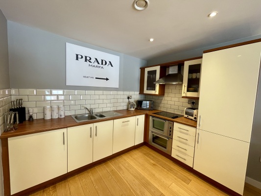 Fully equipped kitchen