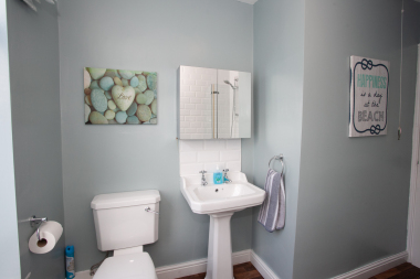 Upstairs Bathroom