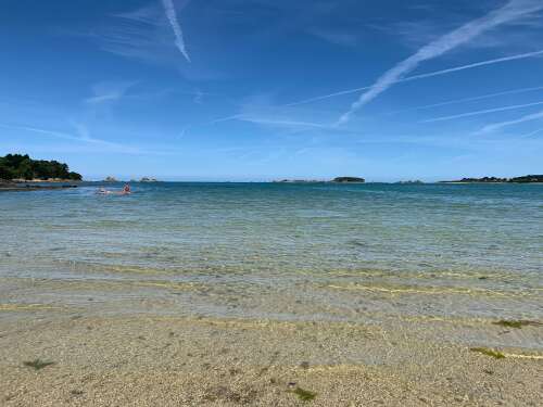 Plage de gouermel à 500m