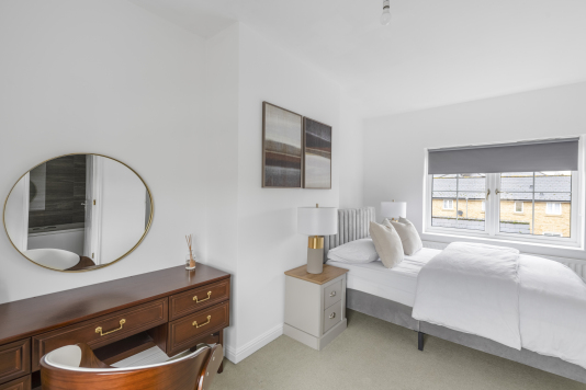 Bedroom no 3, spacious bedroom with luxurious bedding for a great night sleep. 