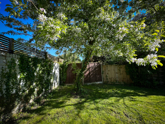 Private, secluded and enclosed rear garden, Riverwalk Apartment North