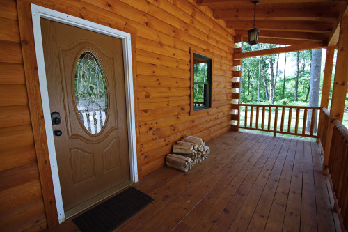 Front Entrance, Timberwolf Retreat