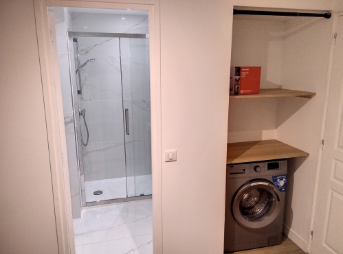 rangements et machine à laver