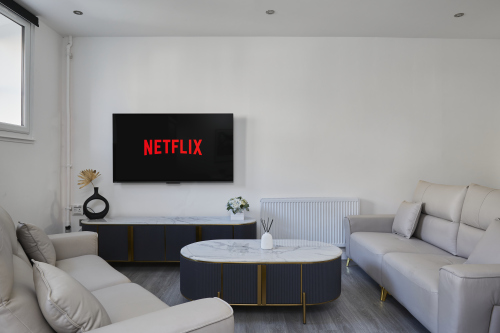 A bright and inviting living space designed for comfort and relaxation.