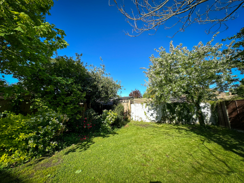Private, secluded and enclosed rear garden, Riverwalk Apartment North