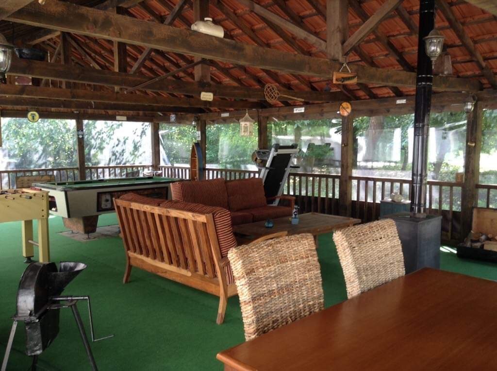 Outdoor  Lounge & Leisure Area