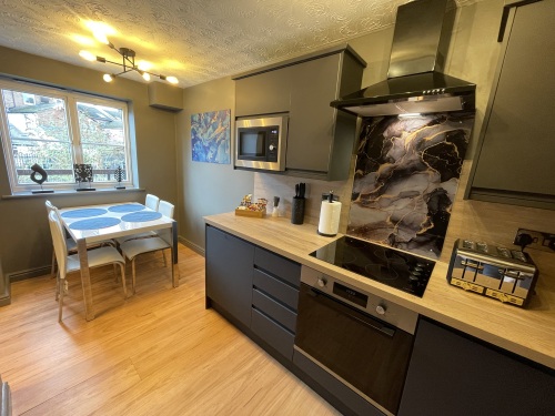 Breakfast kitchen with dining area