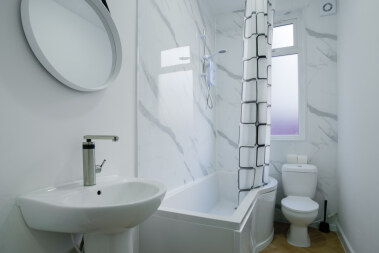 Single Suite Private Bathroom