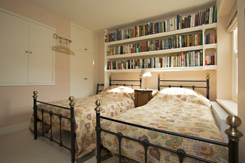 Twin bedded room: read to your hearts content!