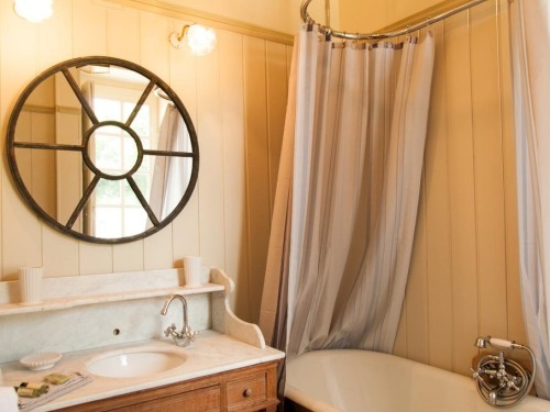 Salle de bain de la chambre passiflore