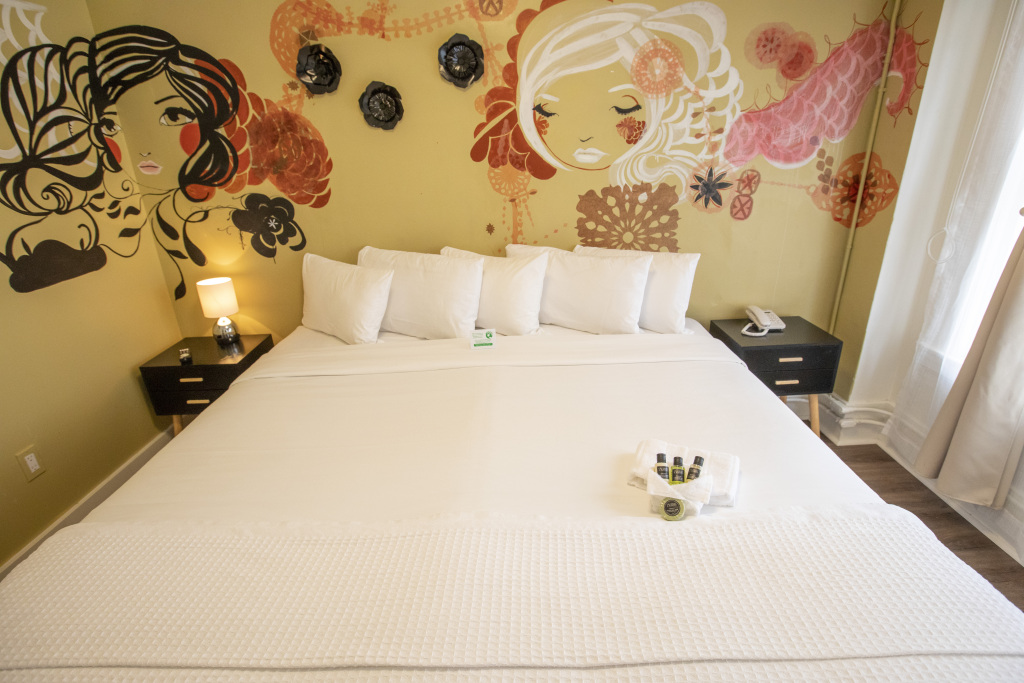 Hotel Des Arts — photo 40 of 60