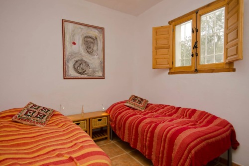 Bedroom ~ 2 single beds
