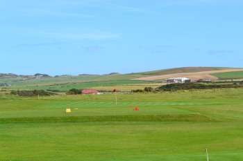 The First Tee and 18th Green at Dunaverty Golf