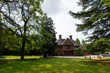 Front Garden / Driveway / Exterior