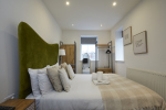 Book Your Dream Stay in Huddersfield – Peaceful & Cozy Bedrooms Await