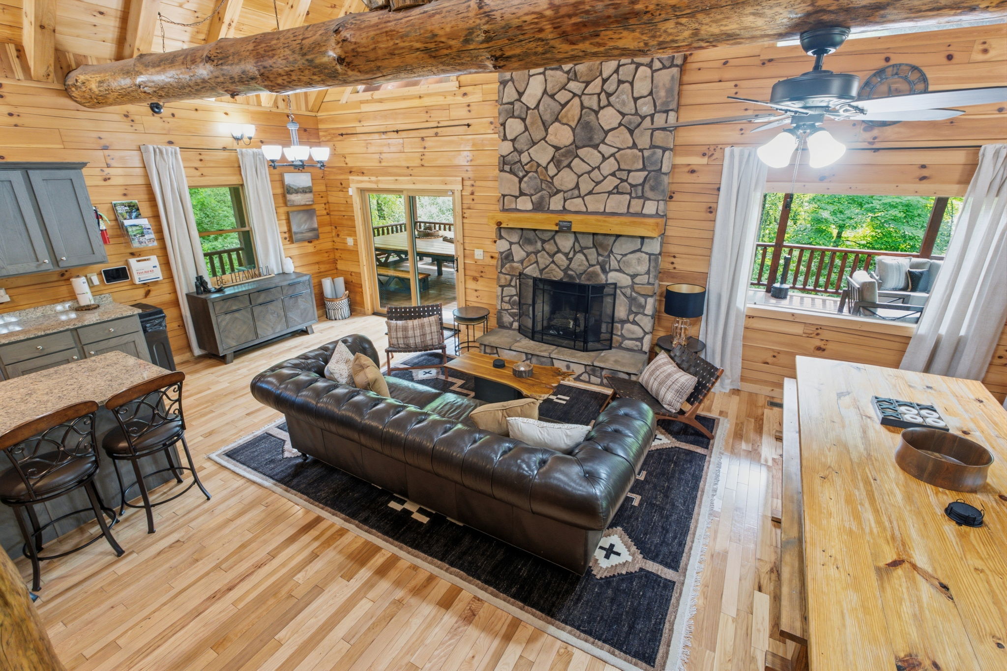 Firefly Hollow Lodge | Photo 14
