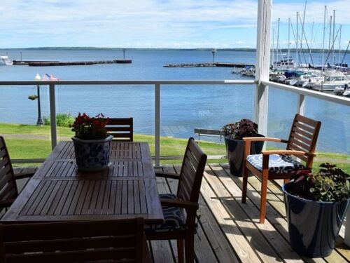 Bayfield on the Lake 202