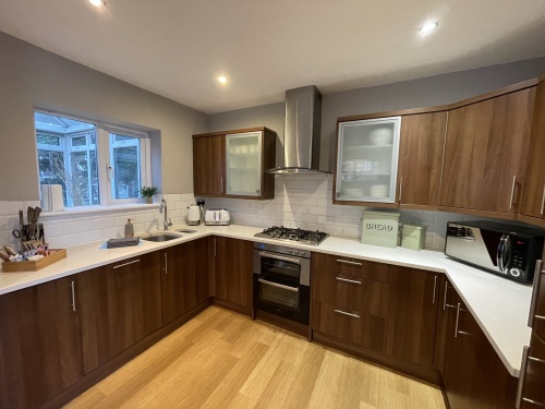 Fully equipped kitchen