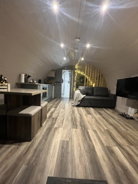 Lounge, kitchen & bed