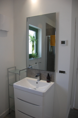 Large Modern bathroom with heated Mirror