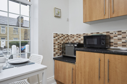 Well-designed studio combining bedroom, kitchen and dining areas