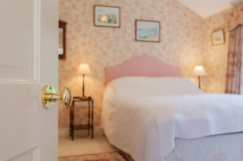 House-Traditional-Ensuite with Bath-Garden view - Base Rate