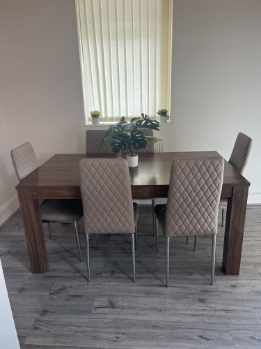 open plan dining and living